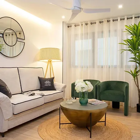 Genteel Alhondiga Ii Apartment *